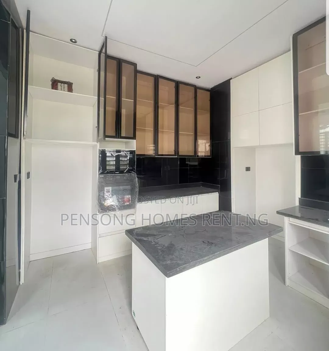 4bdrm Duplex in Ikota Gra for rent