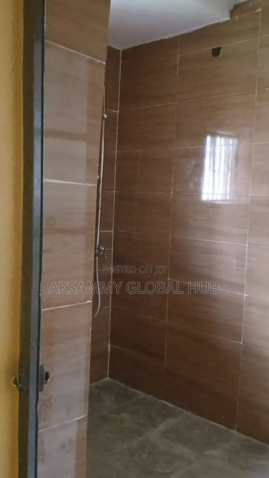3bdrm Block of Flats in Akala Estate, Ibadan for rent