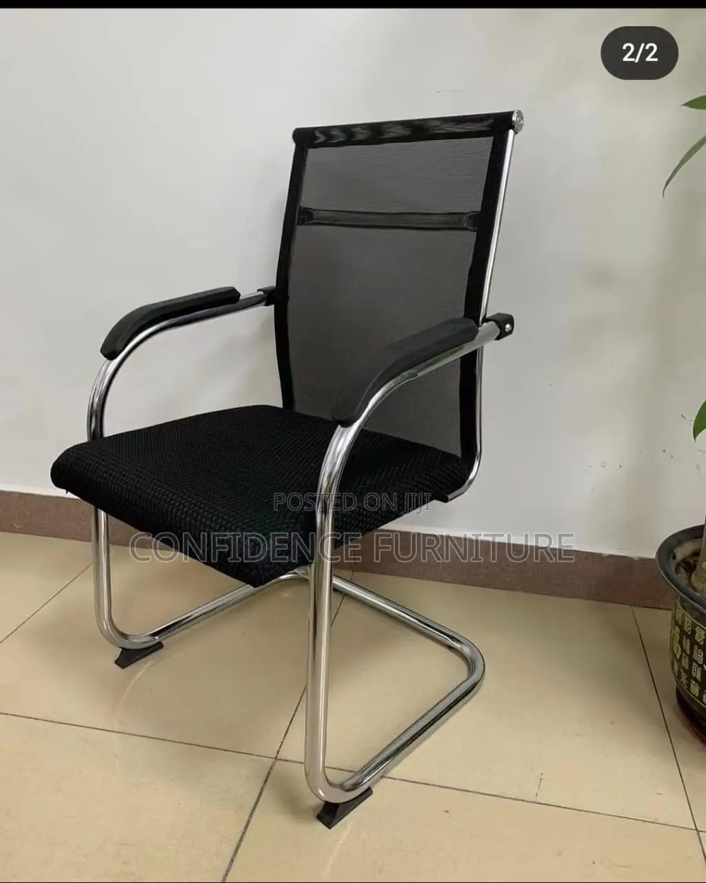 Mesh Back and Fabric Seat With Iron Leg