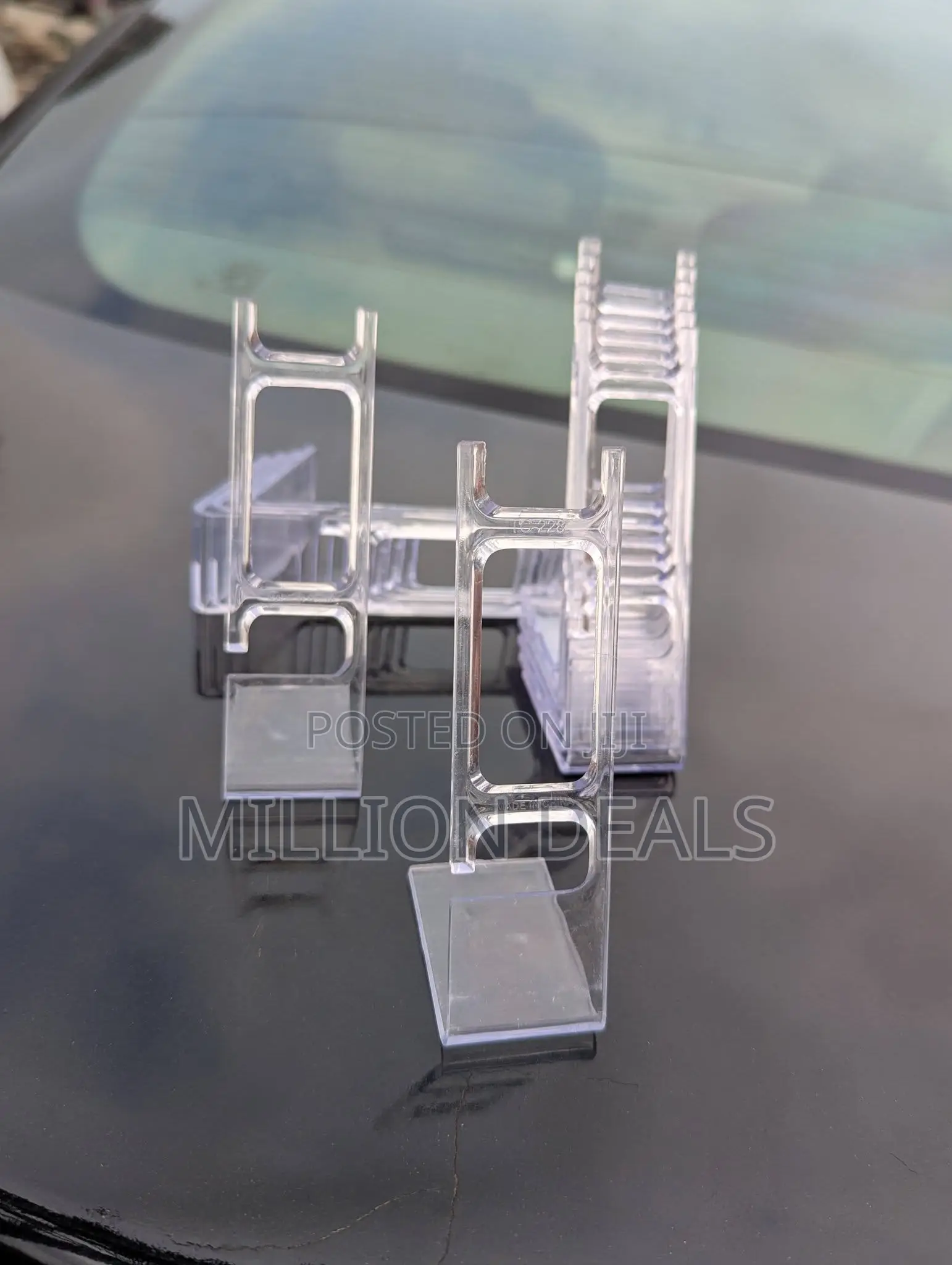 L-Shaped 12PCS Stand Plastic Wrist Watch Display Rack Holder