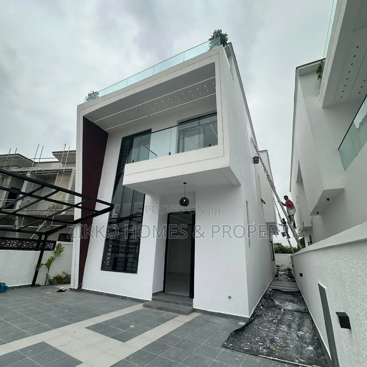 5bdrm Duplex in Sangotedo for sale
