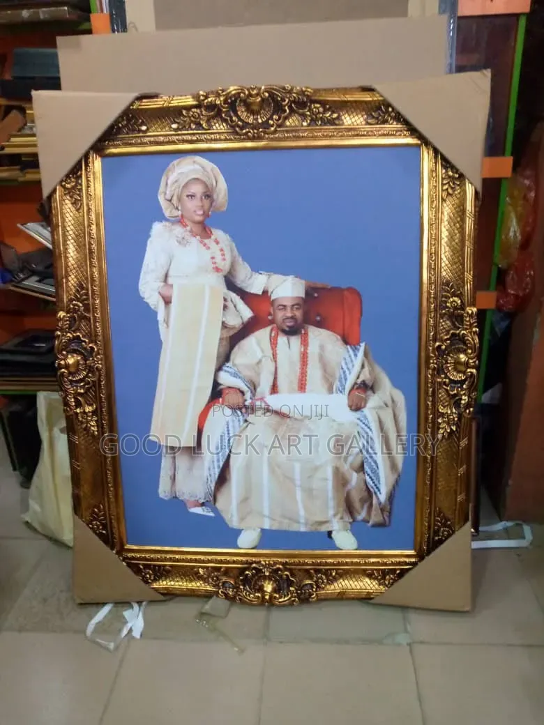 Royal Foreign Frame
