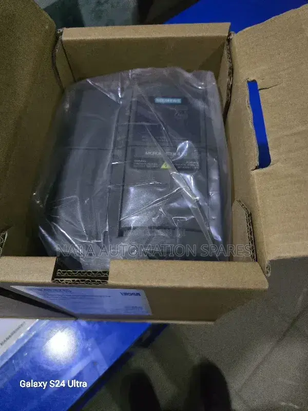 6se6420-2ud23-0ba1 | Siemens Inverter Drive, 3 kW