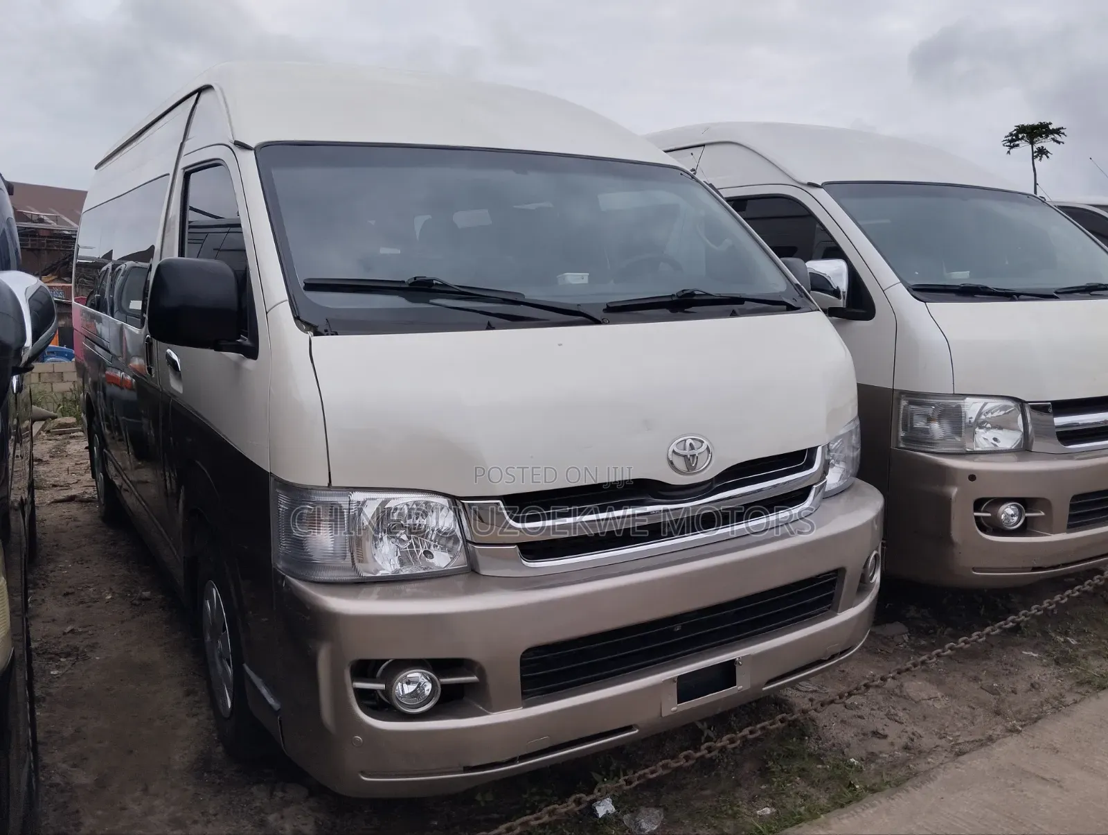 Toyota HiAce 2016 White