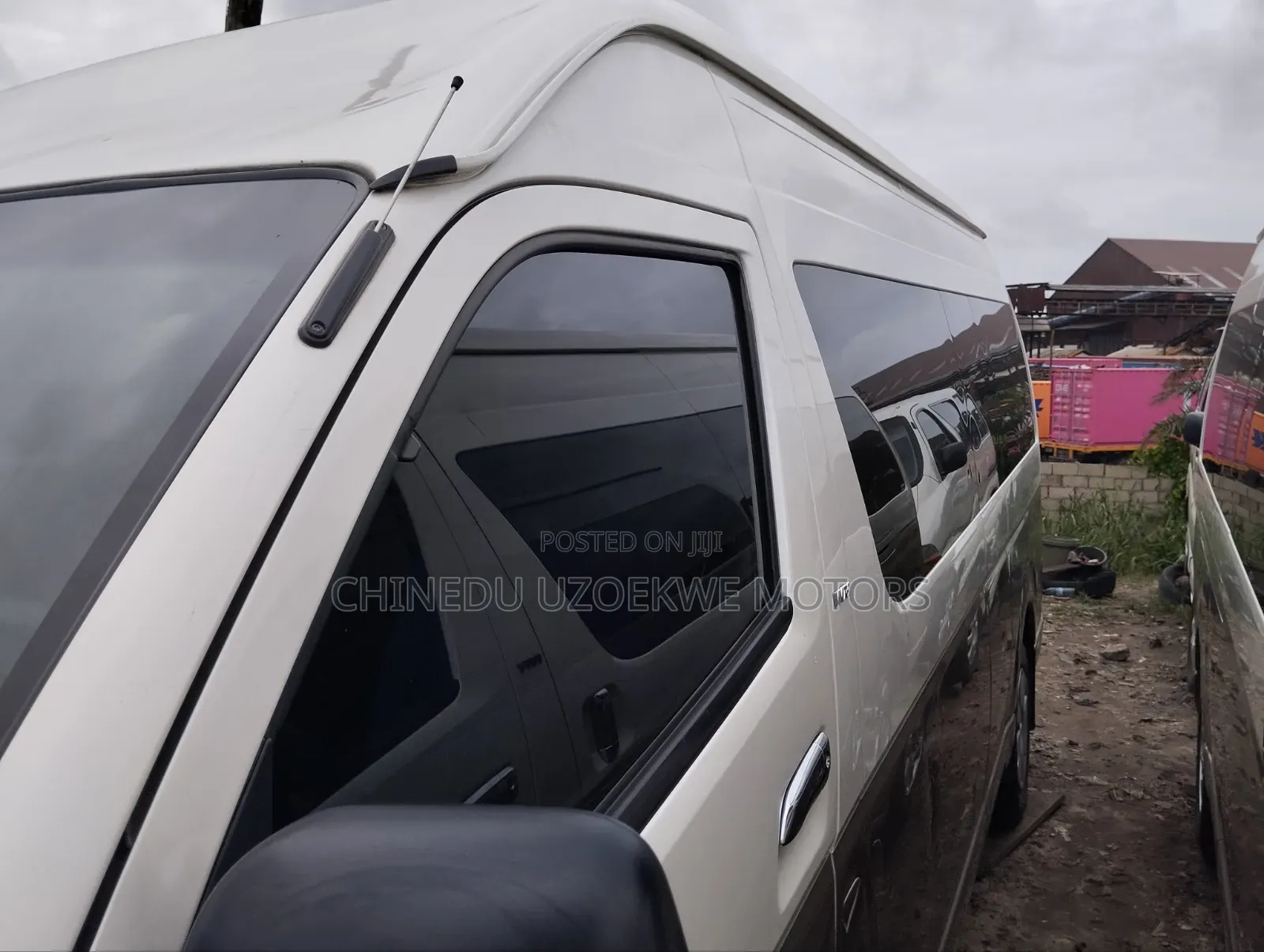 Toyota HiAce 2016 White