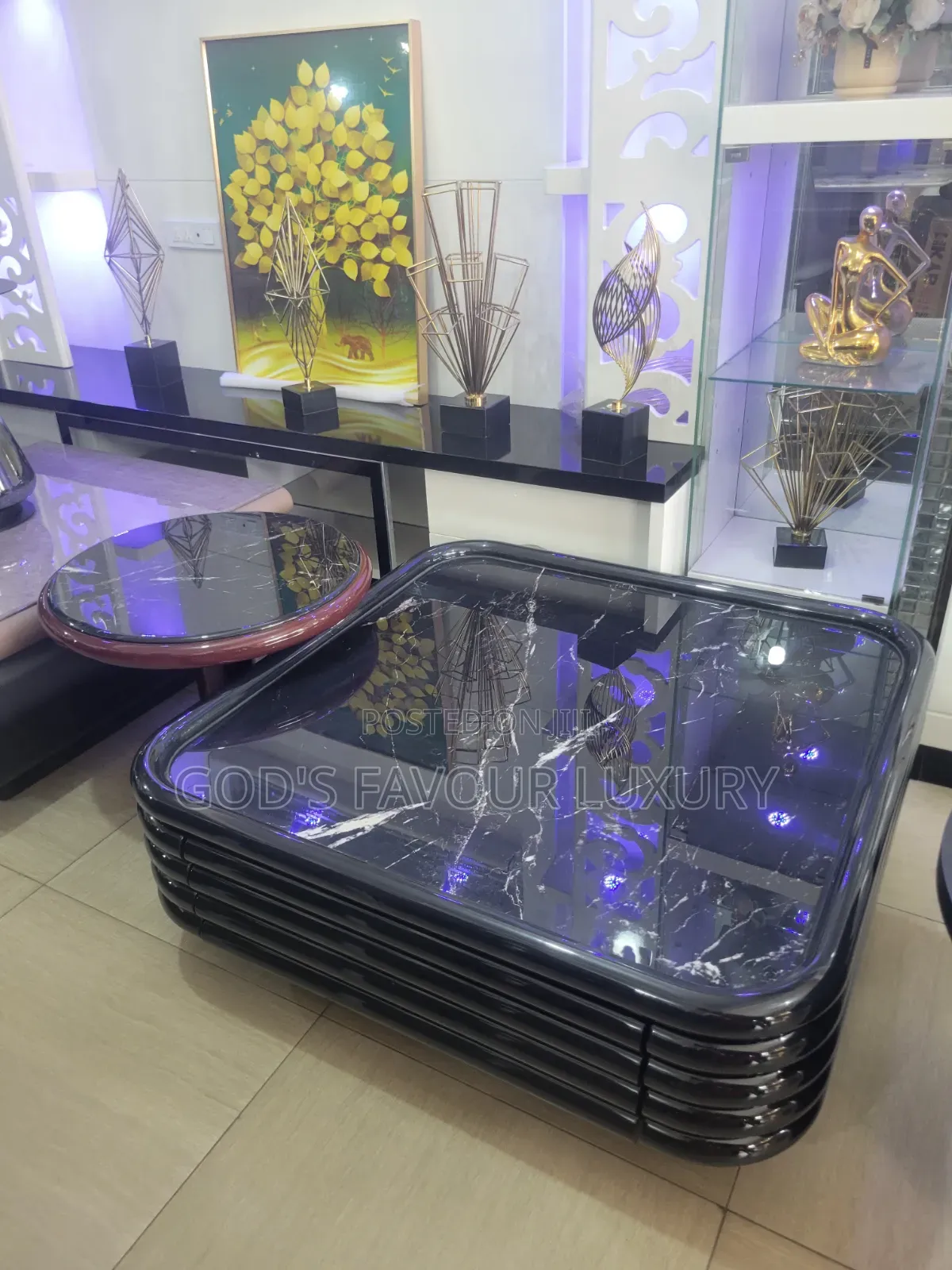 Luxury Center Table and Side Stool