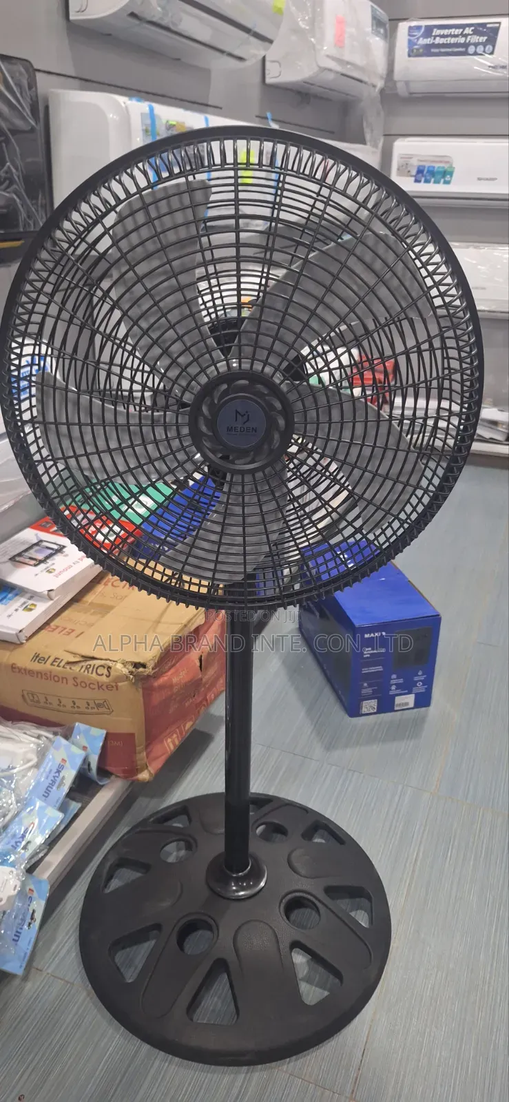 MEDEN 18" Standing Fan