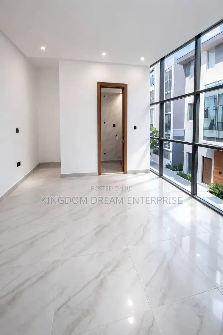 4bdrm Duplex in Ikate Lekki Lagos for rent
