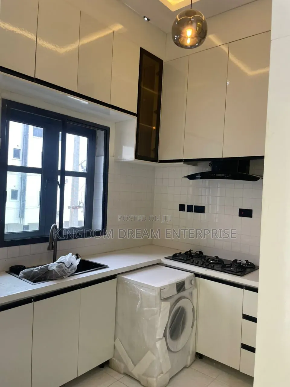 2bdrm Apartment in Lekki Phase 1 Lagos for rent