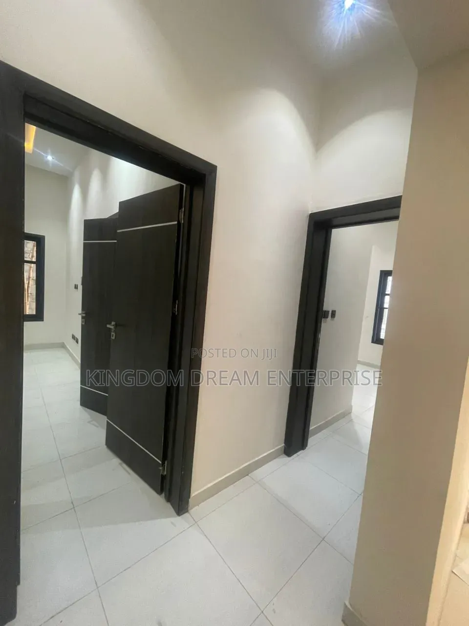 2bdrm Apartment in Lekki Phase 1 Lagos for rent
