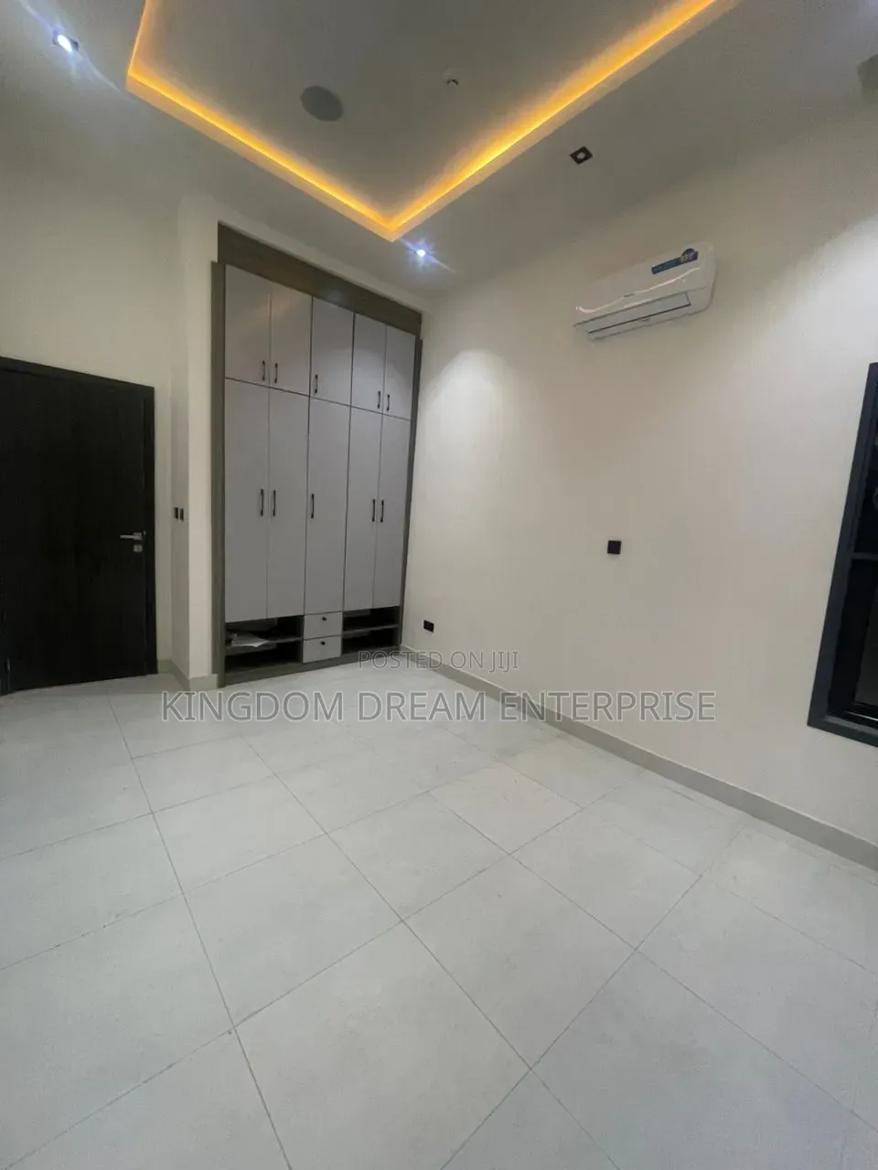 2bdrm Apartment in Lekki Phase 1 Lagos for rent