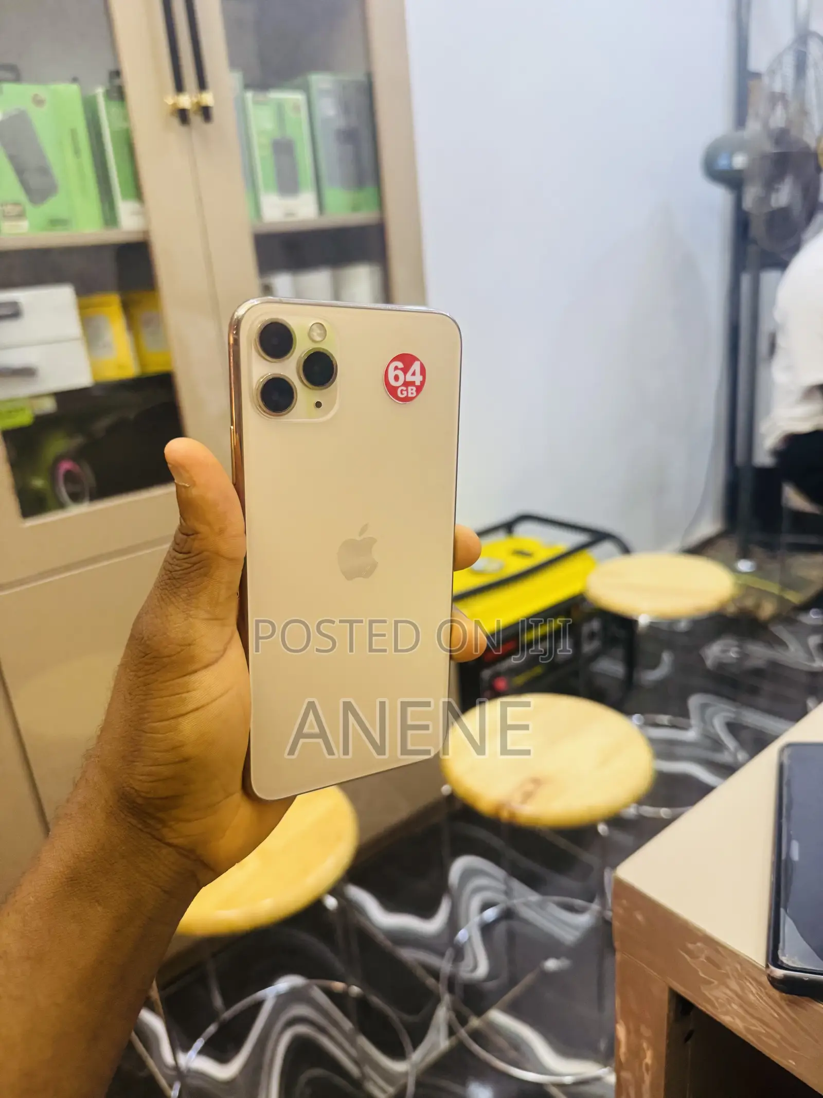 Apple iPhone 11 Pro Max 64 GB Gold