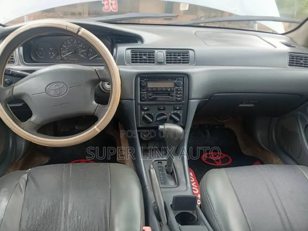 Toyota Camry 2001 Gray