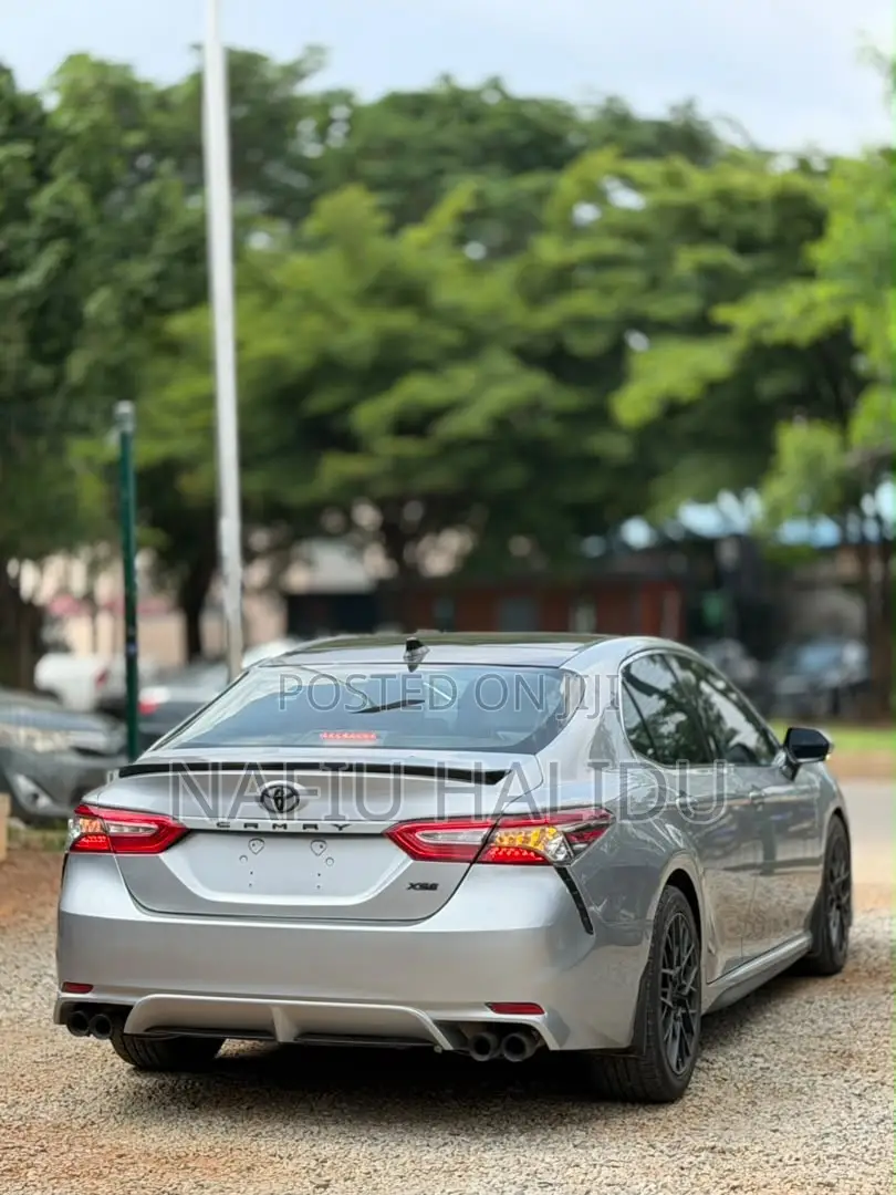Toyota Camry XSE V6 FWD 2020 Silver