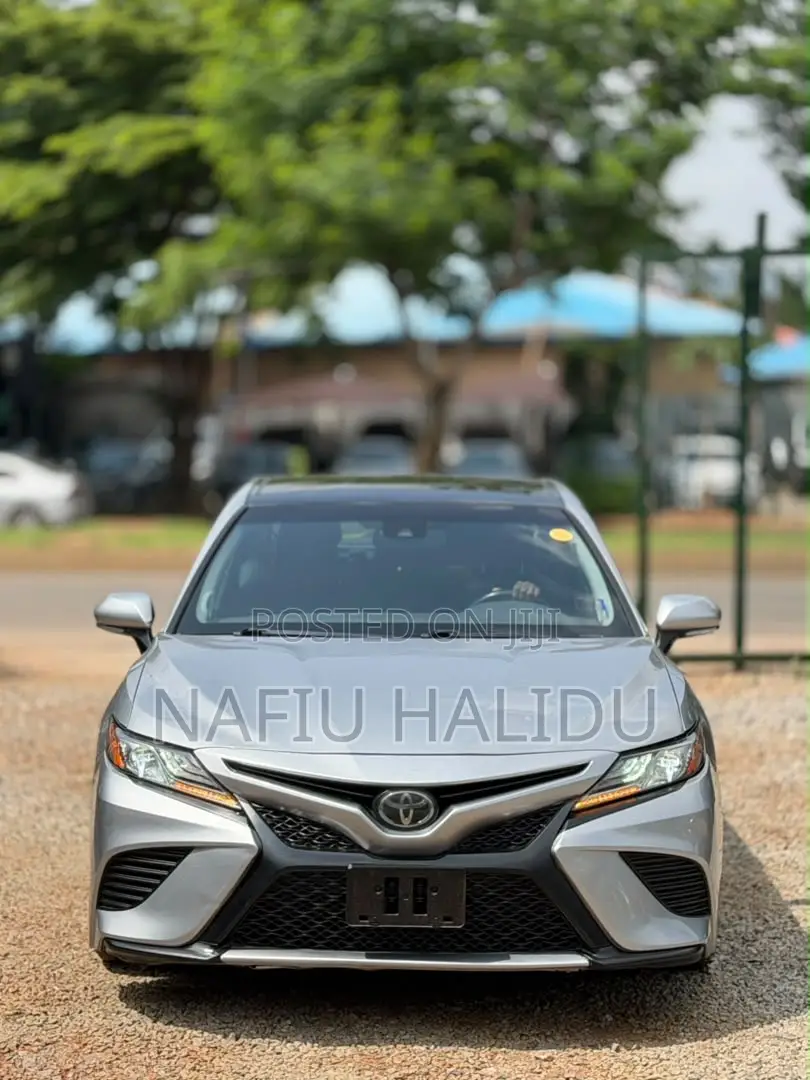 Toyota Camry XSE V6 FWD 2020 Silver