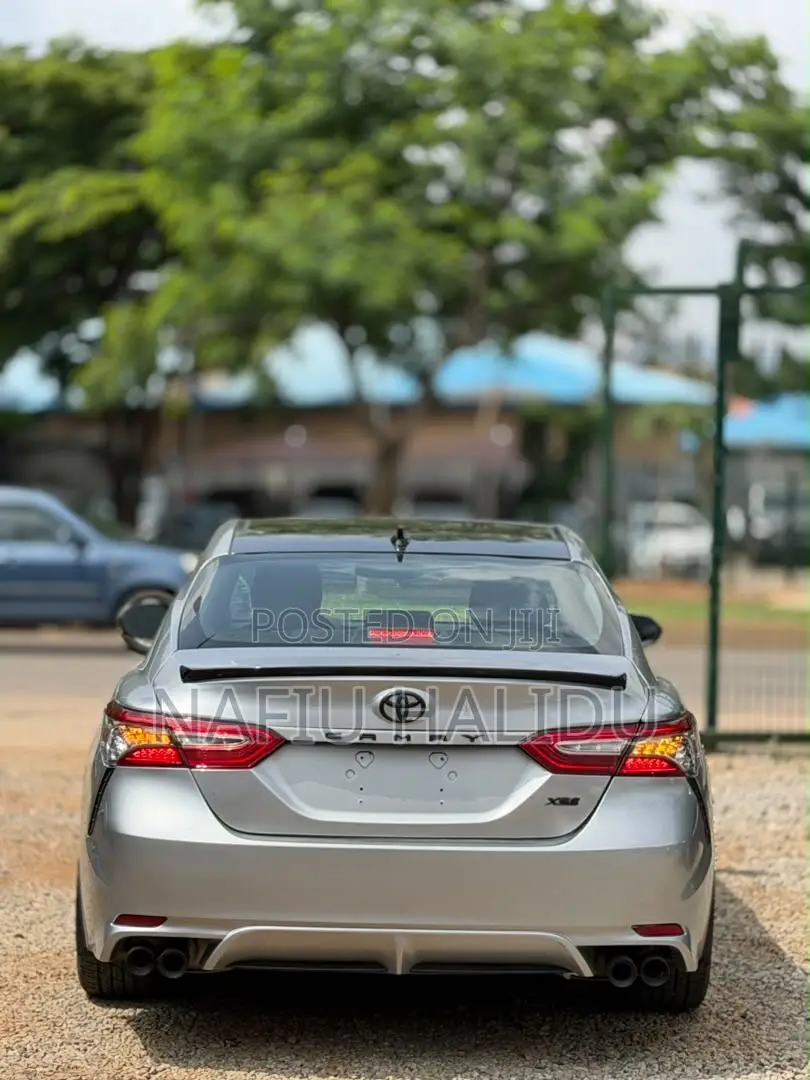 Toyota Camry XSE V6 FWD 2020 Silver