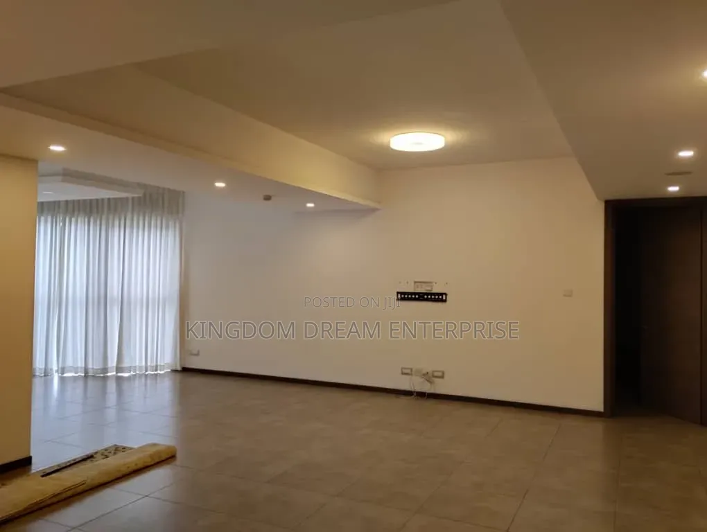 4bdrm Apartment in Victoria Island, Kofo Abayomi for sale