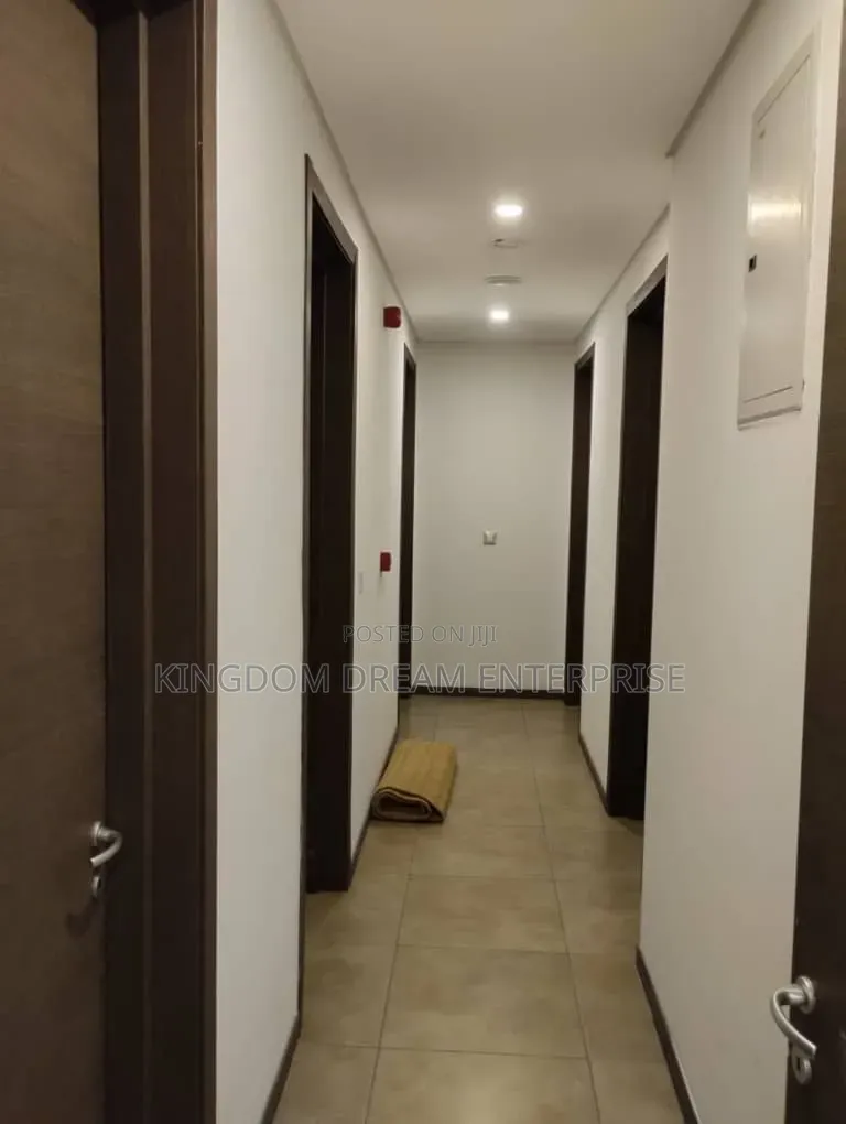 4bdrm Apartment in Victoria Island, Kofo Abayomi for sale