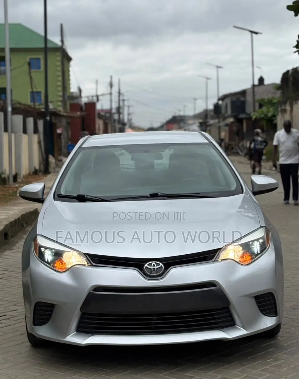 Toyota Corolla LE Eco Premium 4dr Sedan (1.8L 4cyl CVT) 2015 Silver