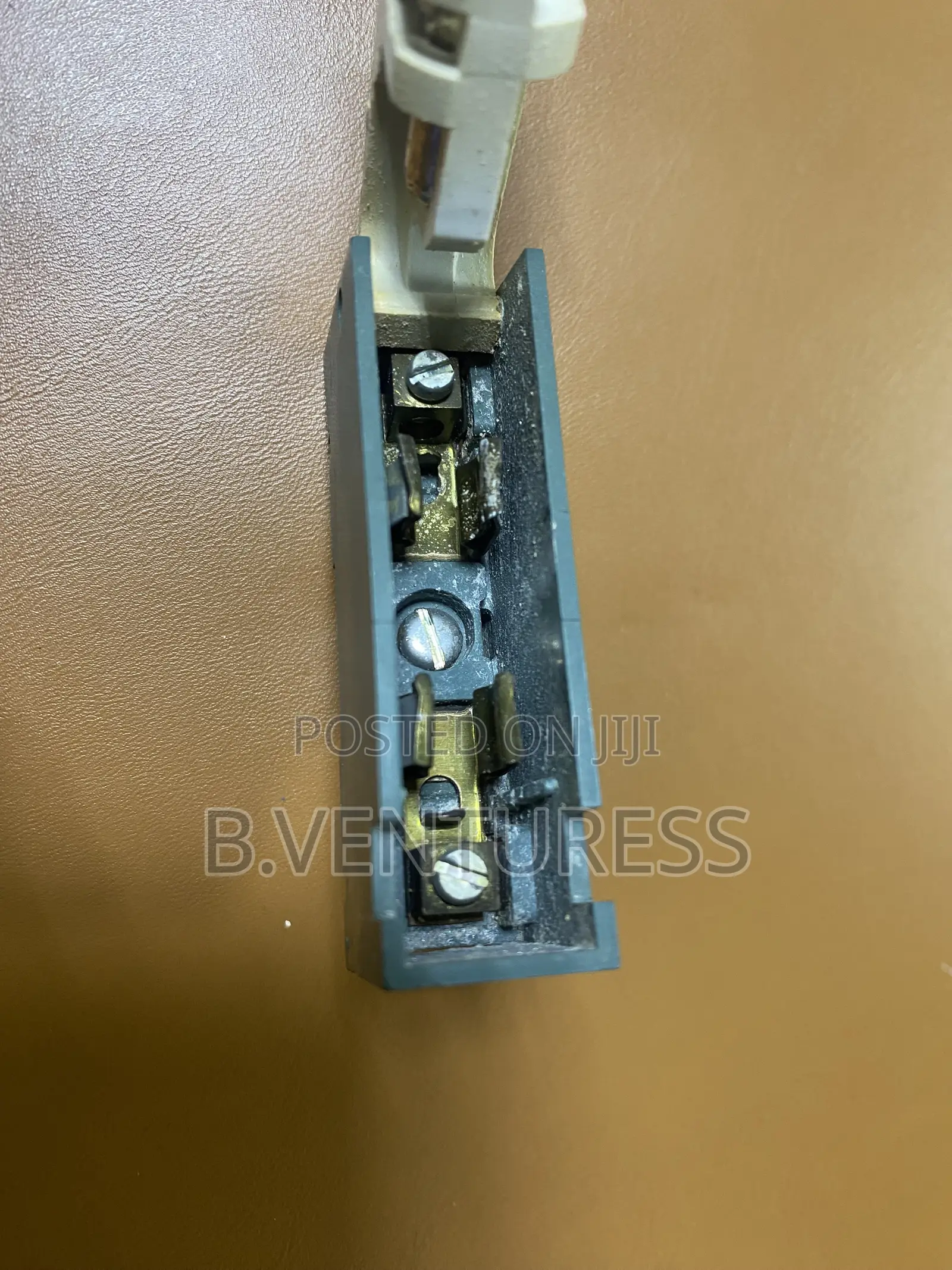 Legrand Serie 21000 Fuse Holder