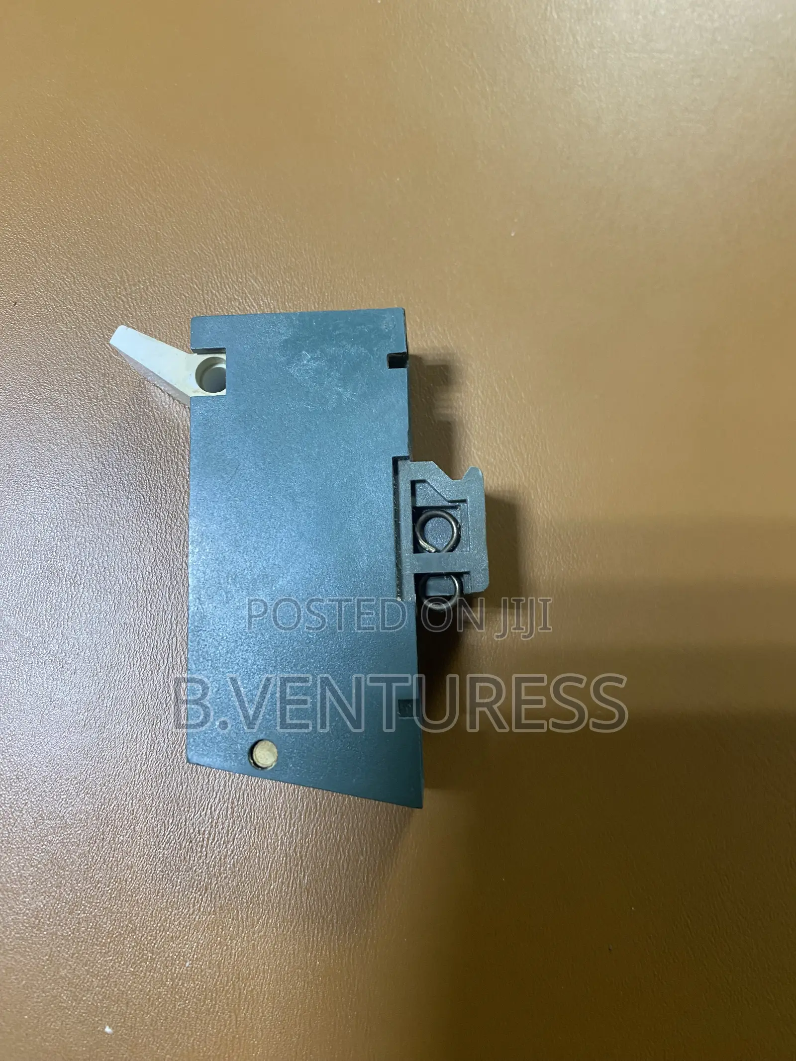 Legrand Serie 21000 Fuse Holder