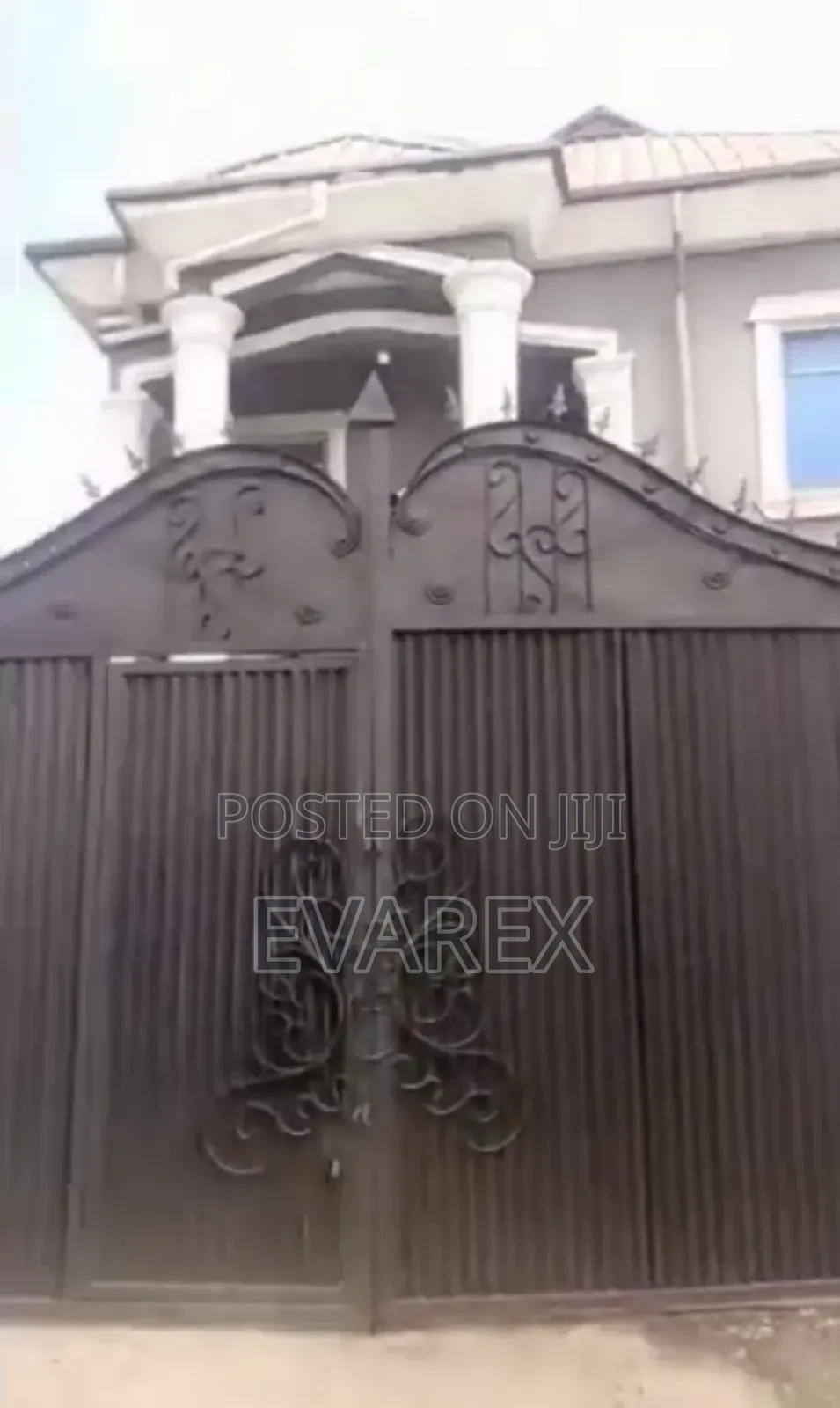 8bdrm Block of Flats in Iba / Ojo for sale