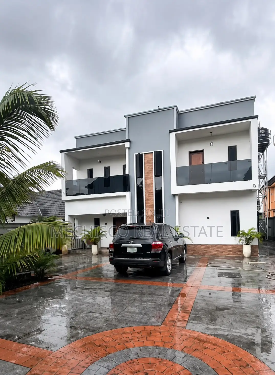 4bdrm Duplex in Eliozu for sale