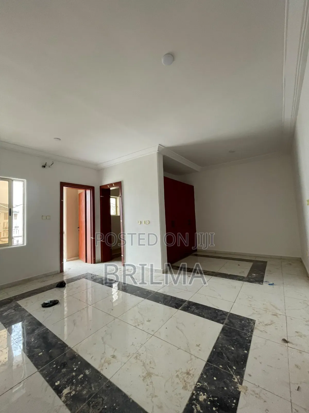 4bdrm Duplex in Durumi for sale