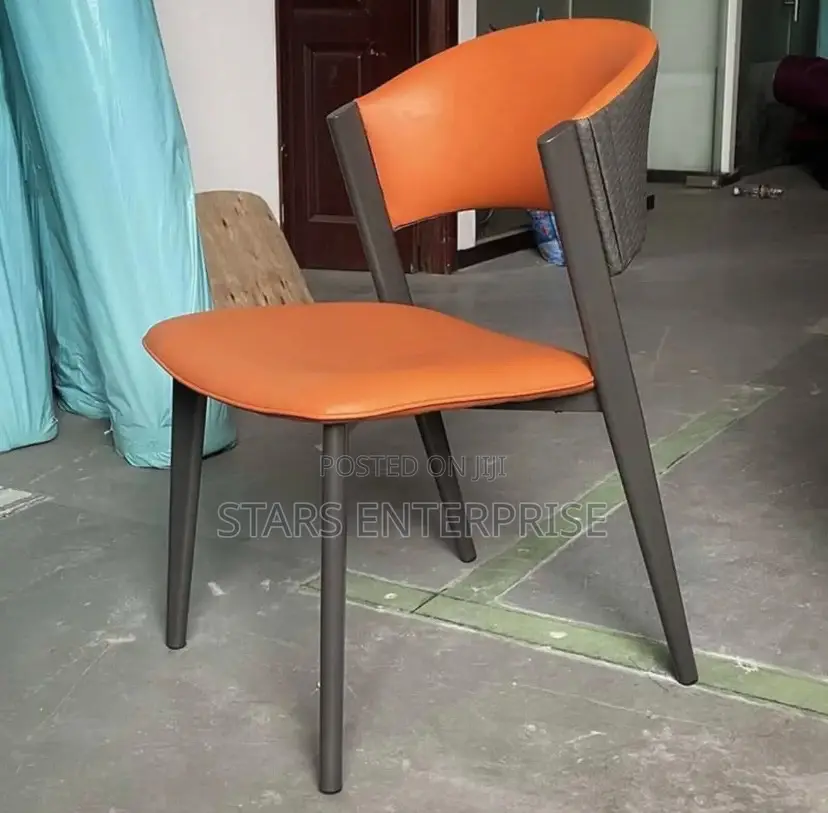 Dining Chair / Accent Chair