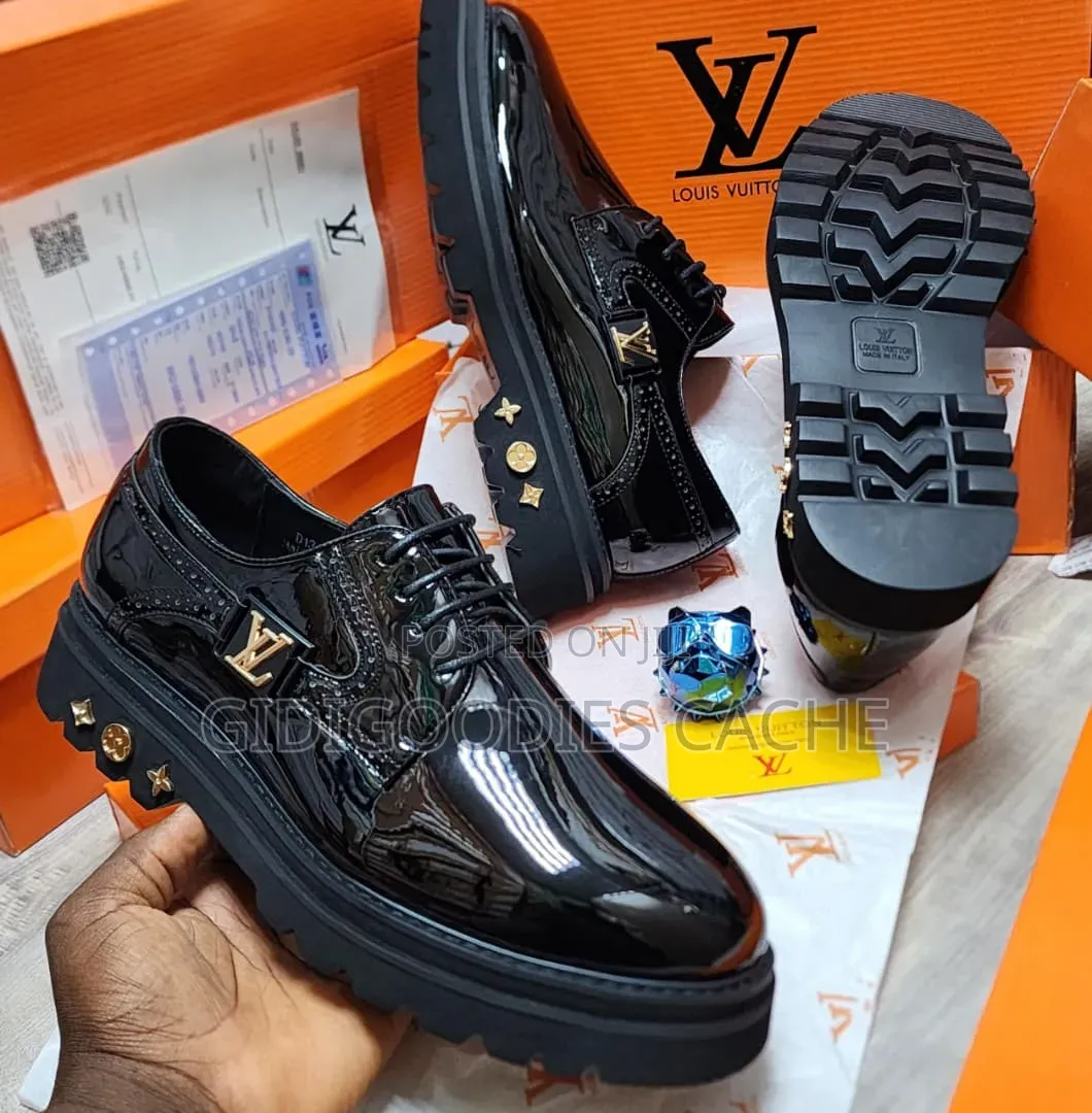 Lv Double Sole Wetlook Lace-Up Shoes