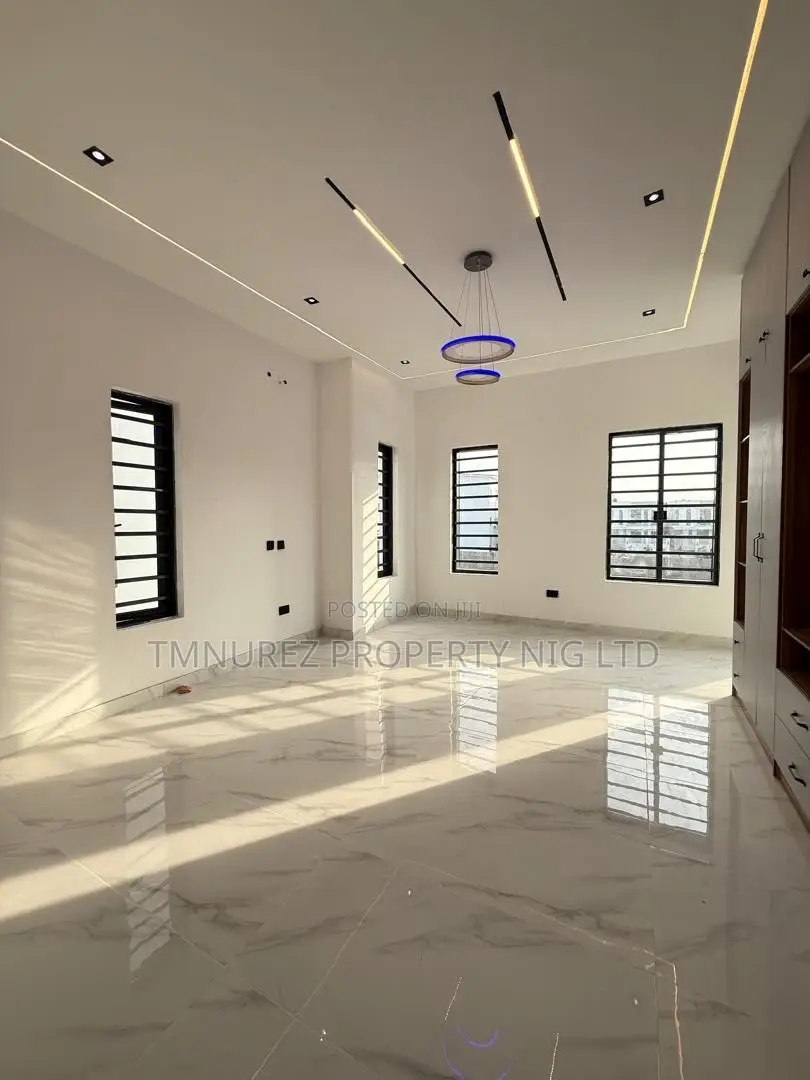 4bdrm Duplex in Ajah for sale