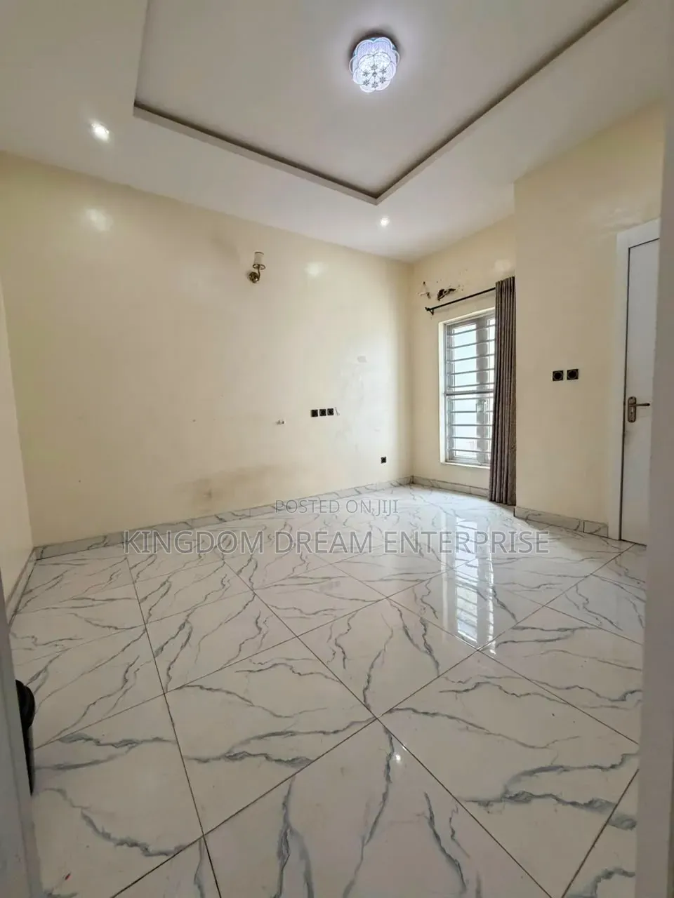 1bdrm Condo in Van Daniel Orchid for rent