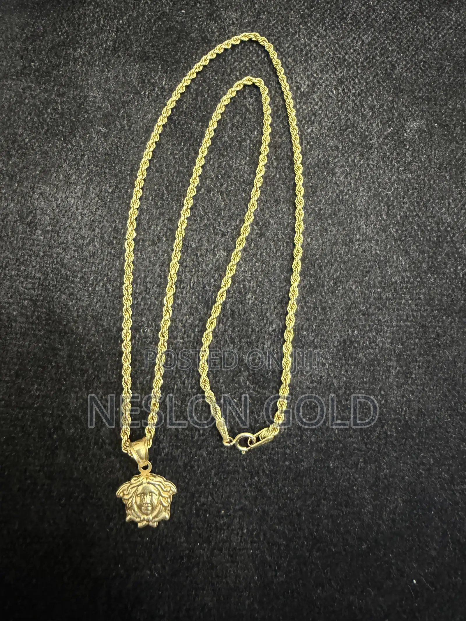 ITALY 750 Tested 18karat Gold Twist Wit Vasae