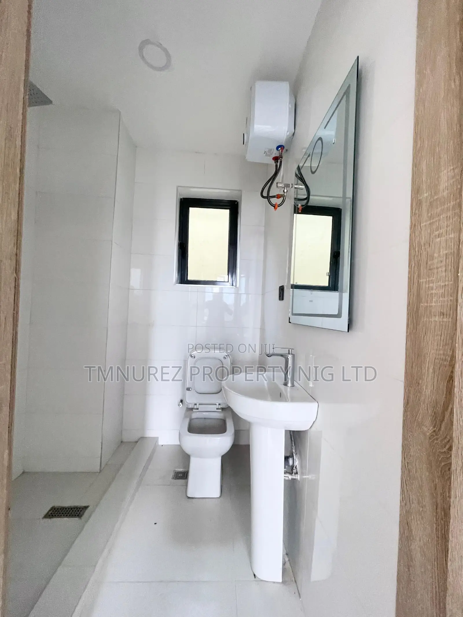 4bdrm Duplex in Magodo for sale