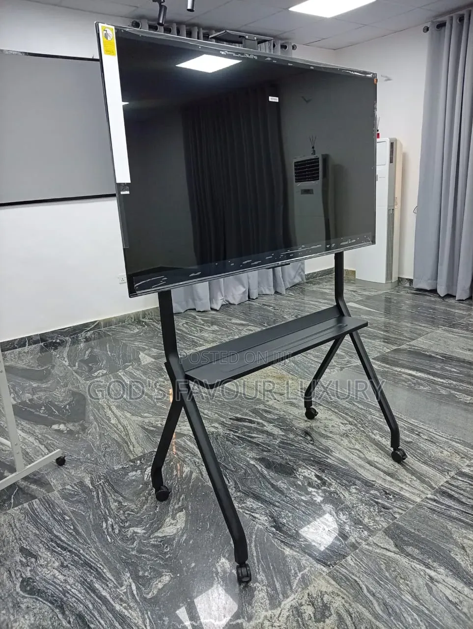 Mobile TV Trolley With Classic Strong Hanger.