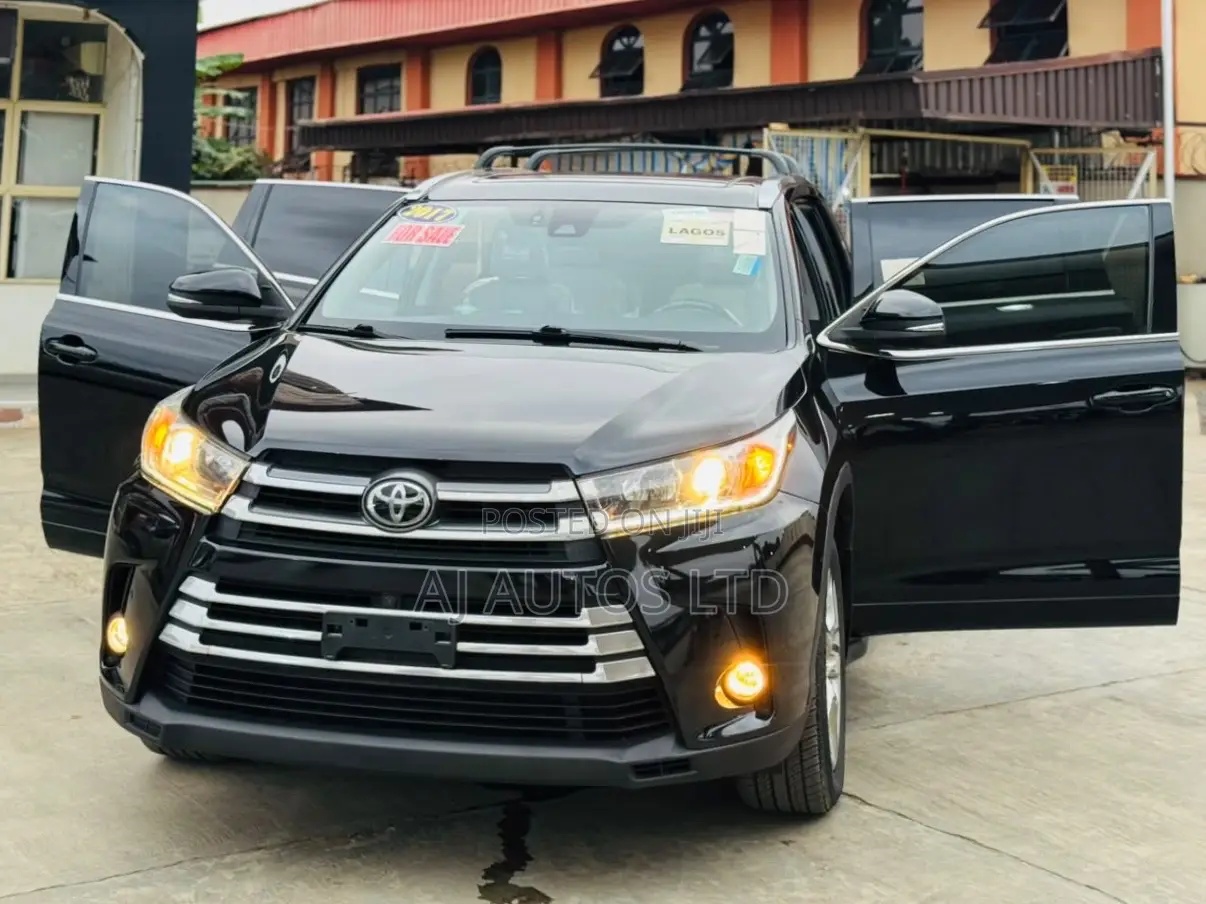 Toyota Highlander Limited Platinum 4x4 V6 (3.5L 6cyl 8A) 2017 Black