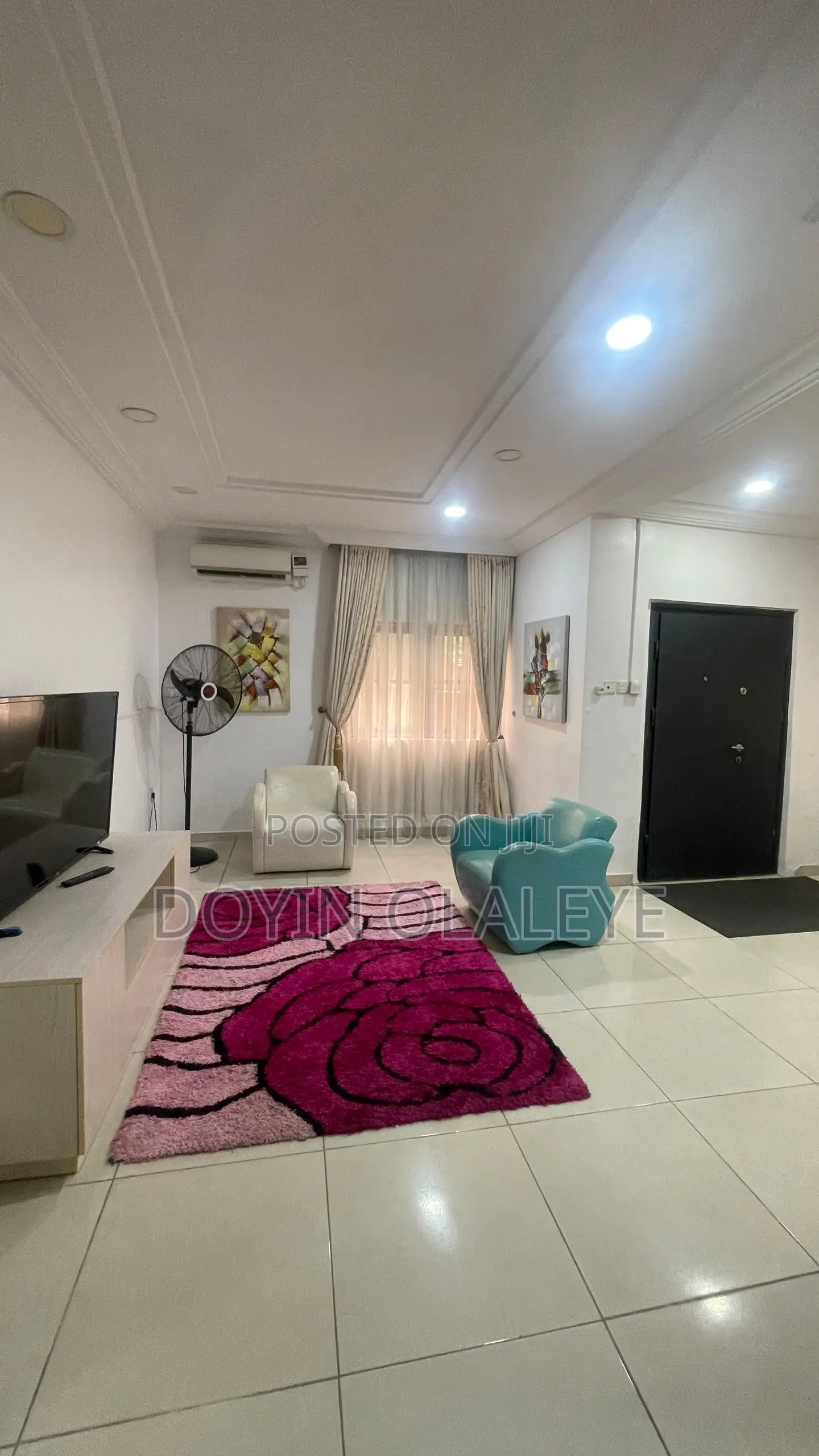 4bdrm Duplex in Chevron for sale