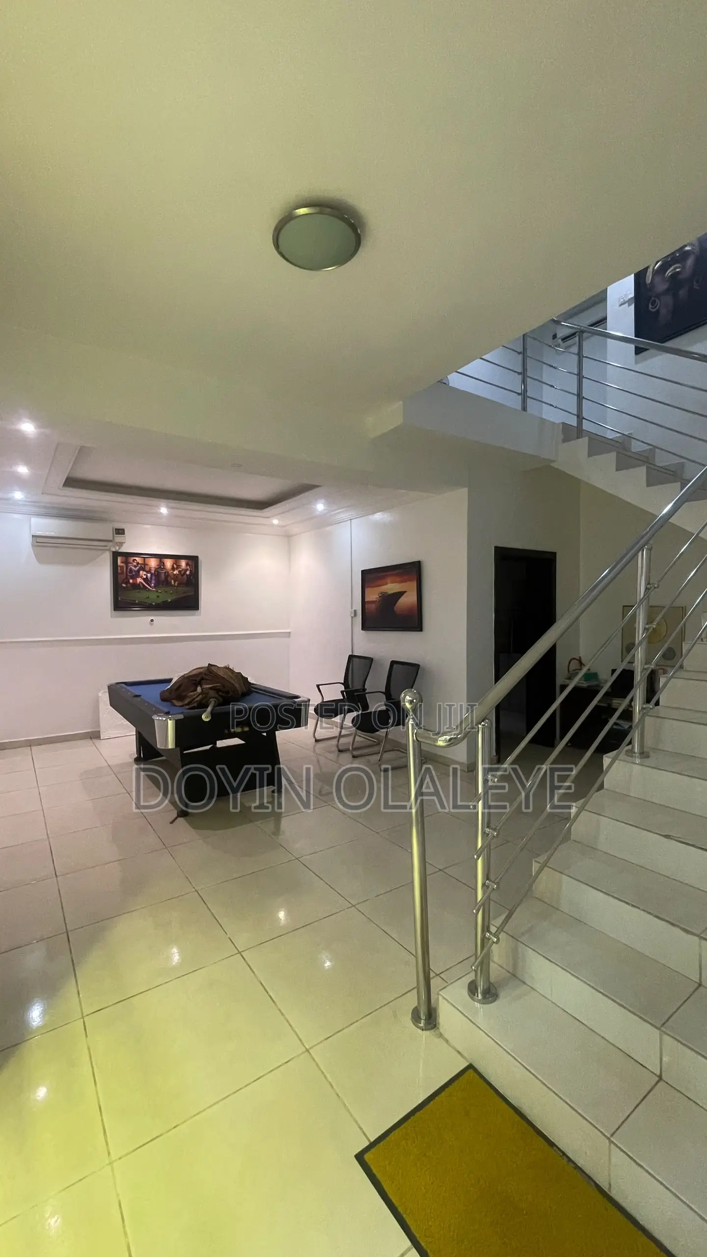4bdrm Duplex in Chevron for sale