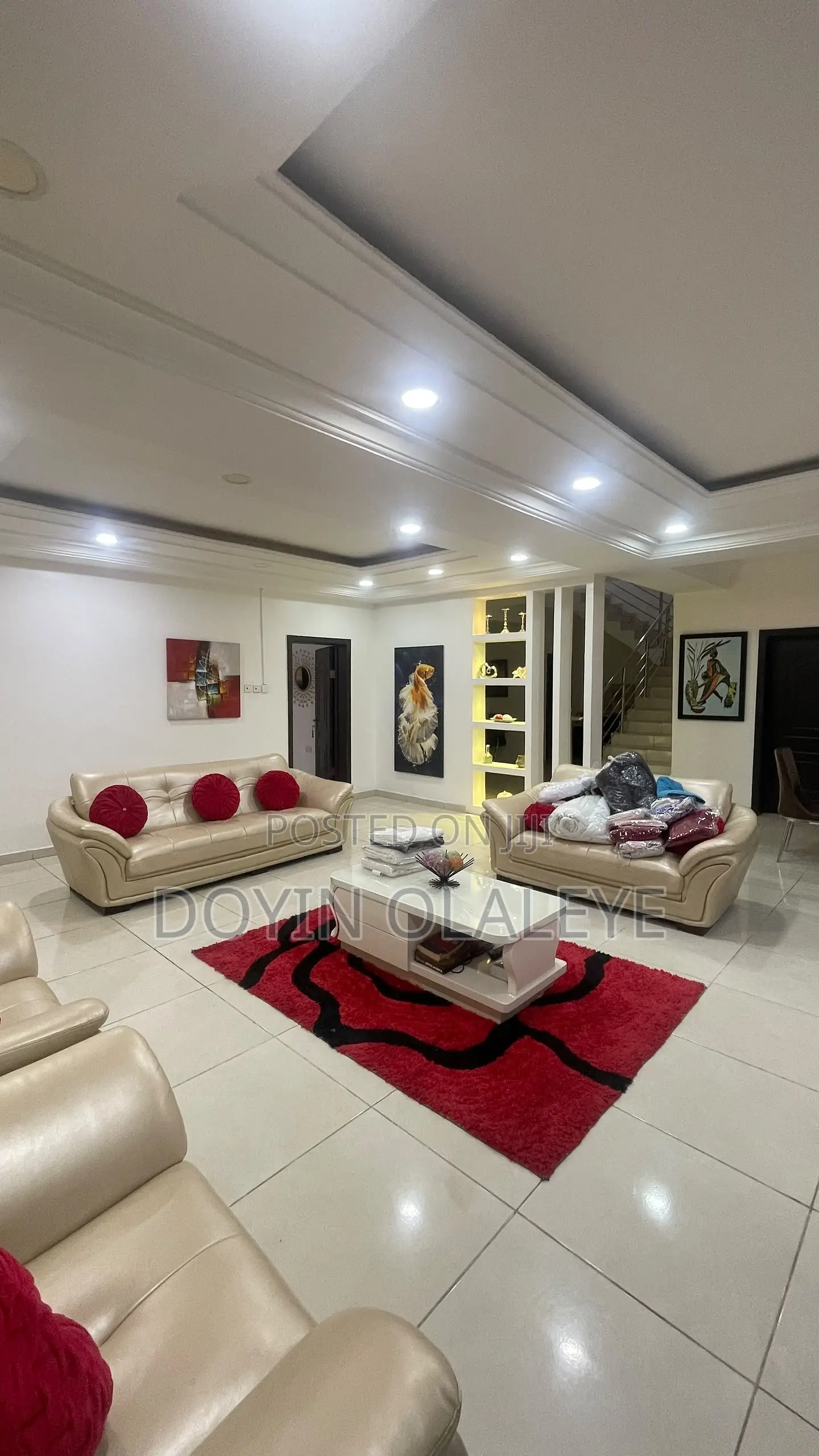 4bdrm Duplex in Chevron for sale
