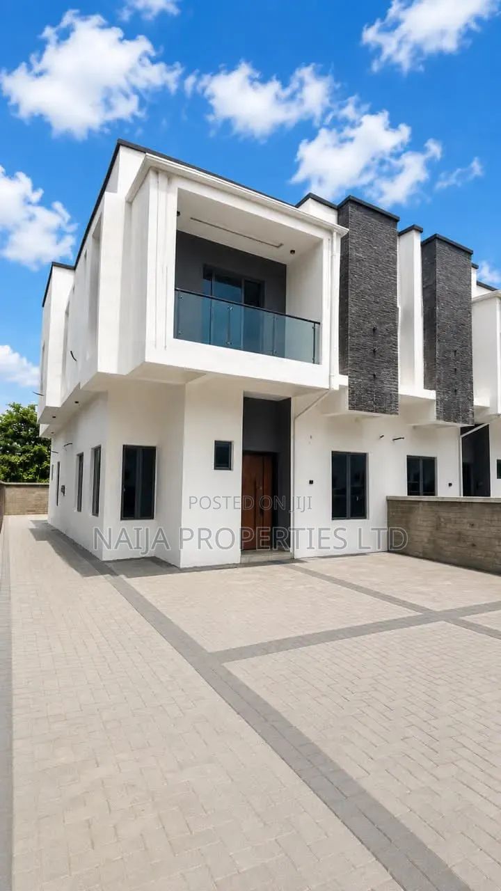 4bdrm Duplex in Vgc for rent