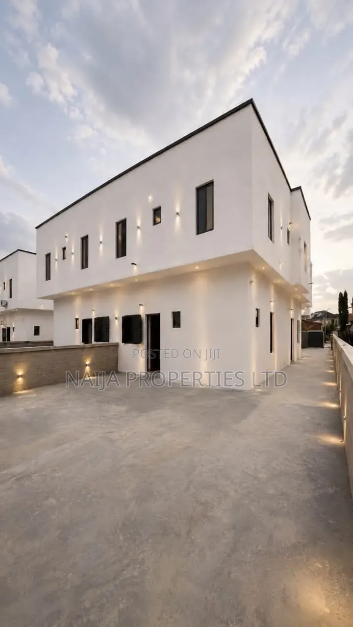 4bdrm Duplex in Vgc for rent