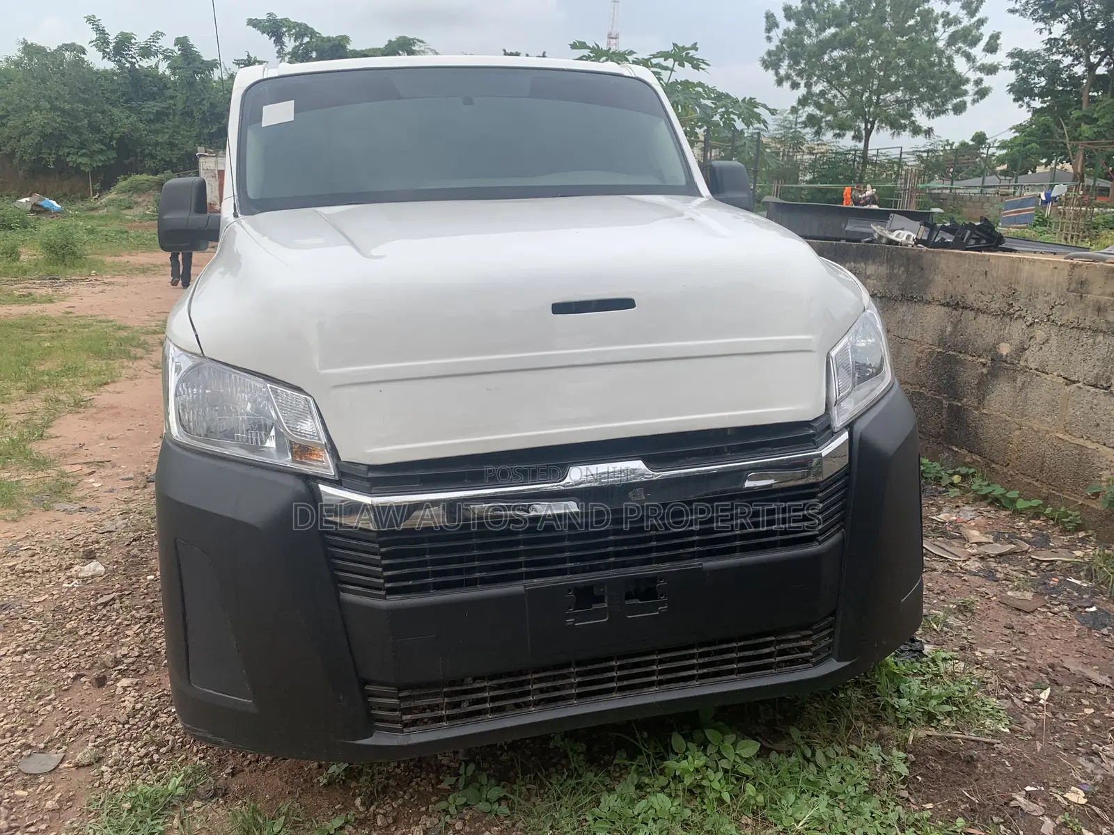 Nissan Caravan (Urvan) 2020 White