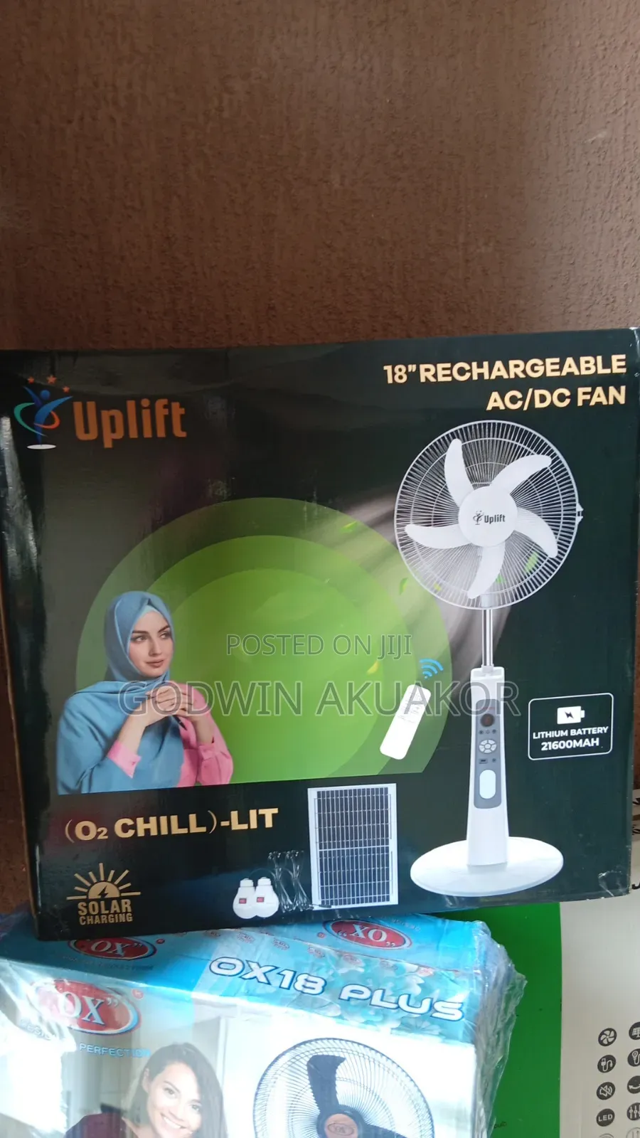 18 Inches Rechargeable Solar Fan