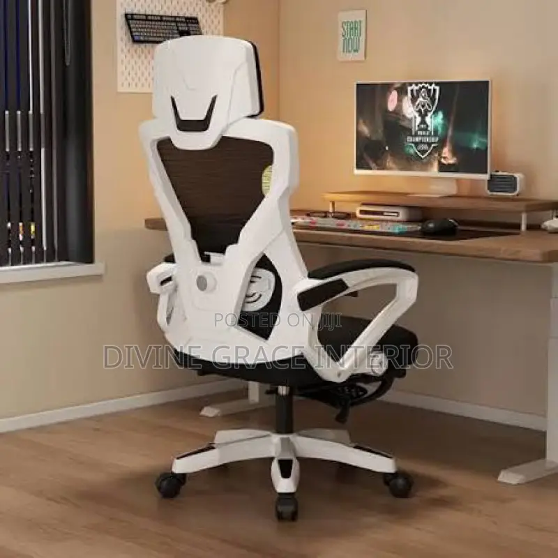 Professional Quality Swivel Chair