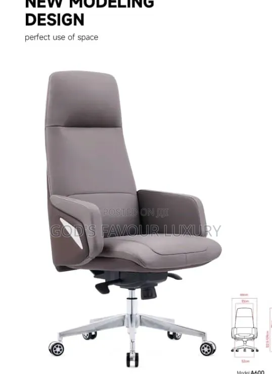 Modern Executive Office Leather Chair.