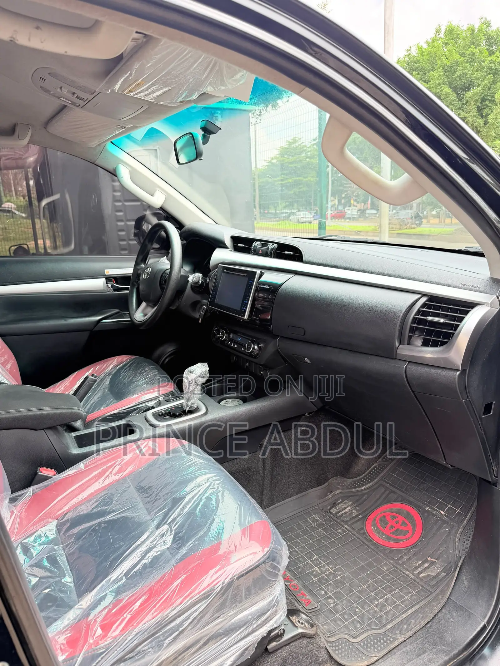 Toyota Hilux 2018 Black