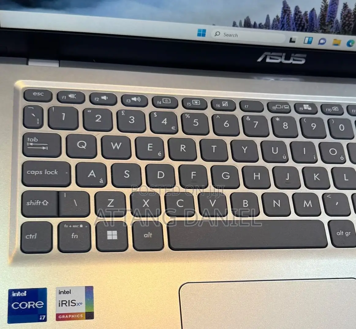 Laptop Asus VivoBook X540SA 8GB Intel Core i7 SSD 256GB