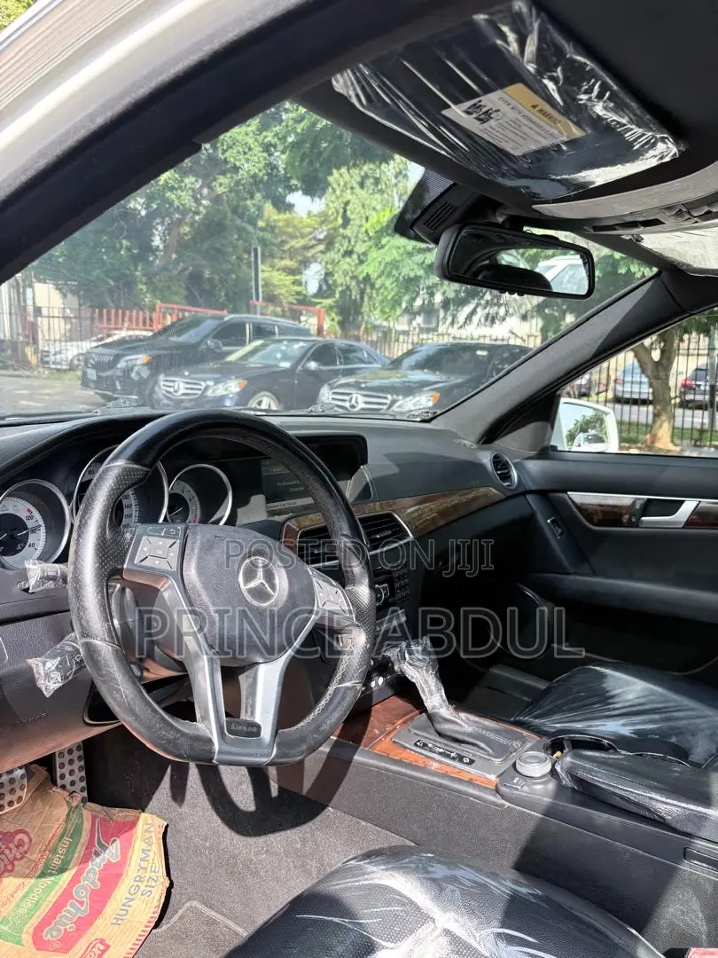 Mercedes-Benz C300 2012 White