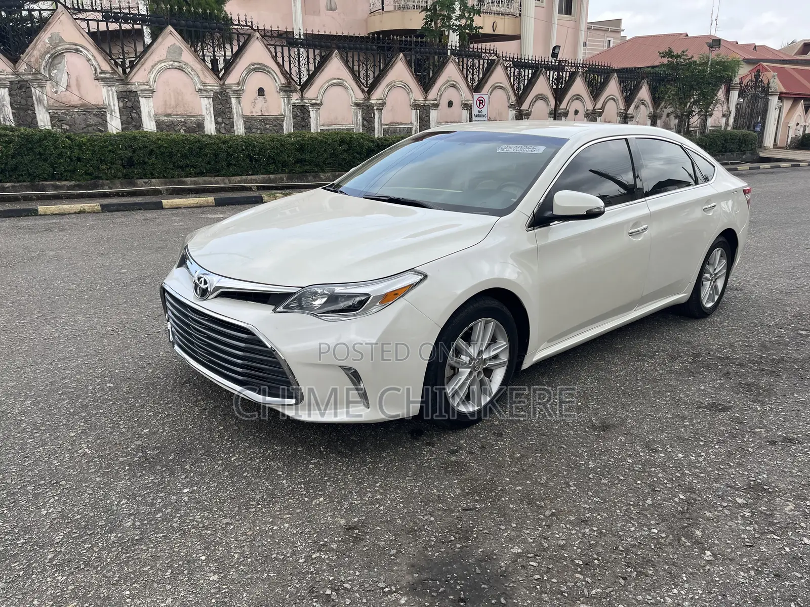 Toyota Avalon XLE Touring SE 4dr Sedan (3.5L 6cyl 6A) 2015 White
