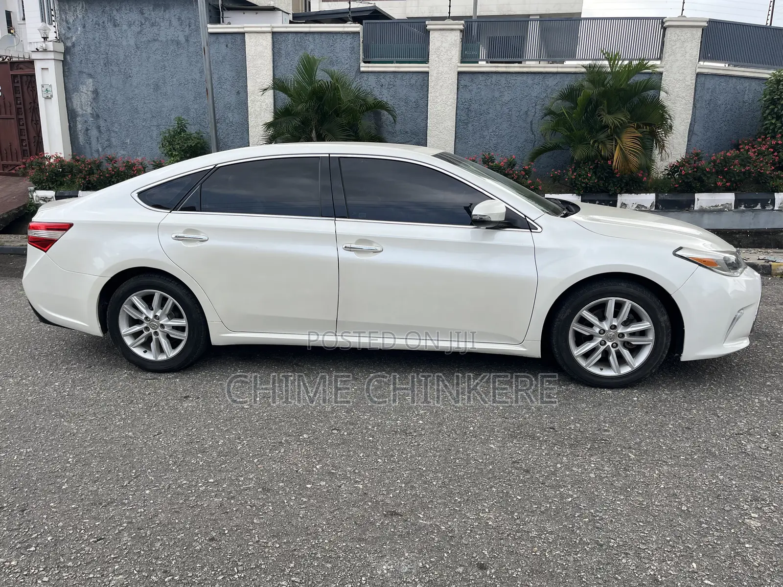 Toyota Avalon XLE Touring SE 4dr Sedan (3.5L 6cyl 6A) 2015 White
